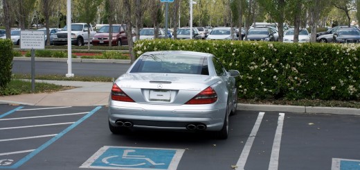 Steve jobs mercedes car 520x245
